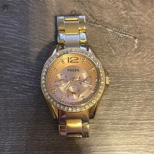 Rose gold fossil watch